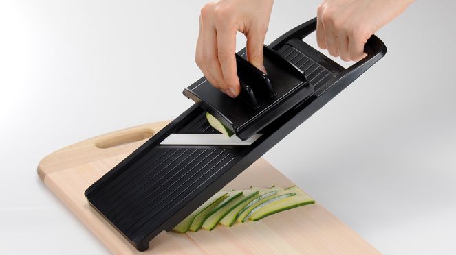 
                    Vegetable slicer for planing of vegetables and fruit