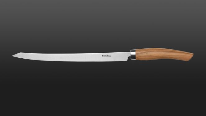 
                    Couteau trancheur Nesmuk Soul avec manche en bois d'olivier