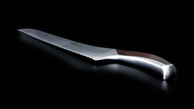 
                    Synchros bread knife with 32 cm long blade