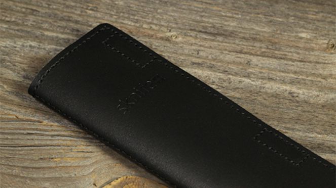 
                    magnetic blade guard leather – sknife