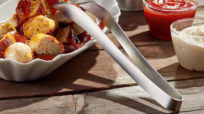 
                    The gourmet tweezer is ideal for finger food, tapas or sushi